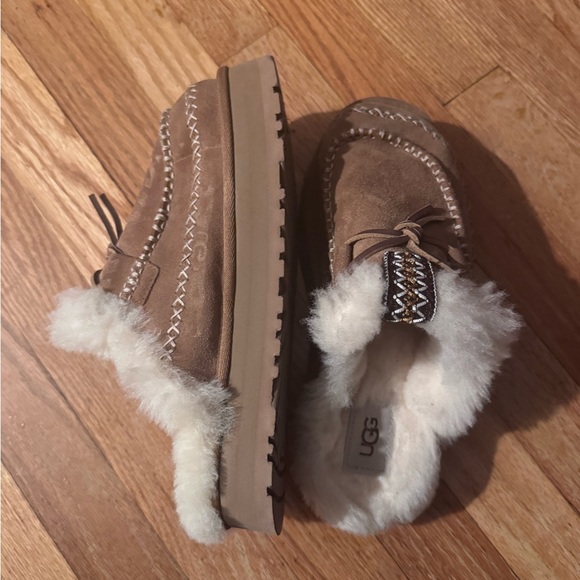UGG Brown Shearling Slip-On Mules - Picture 2 of 4